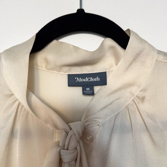 Modcloth Champagne Semi Sheer Blouse Ivory Sleeveless Sash Bow Front - Picture 3 of 3